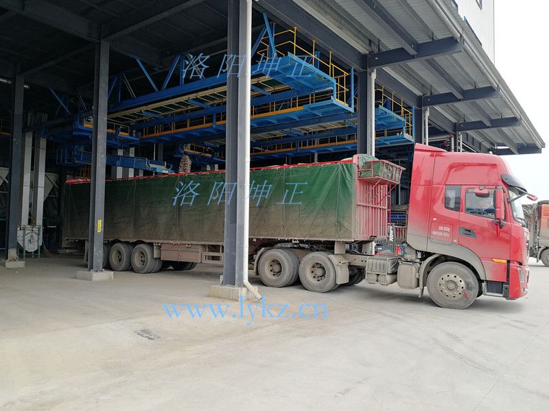 懸掛式行走升降旋轉(zhuǎn)裝車(chē)機(jī)